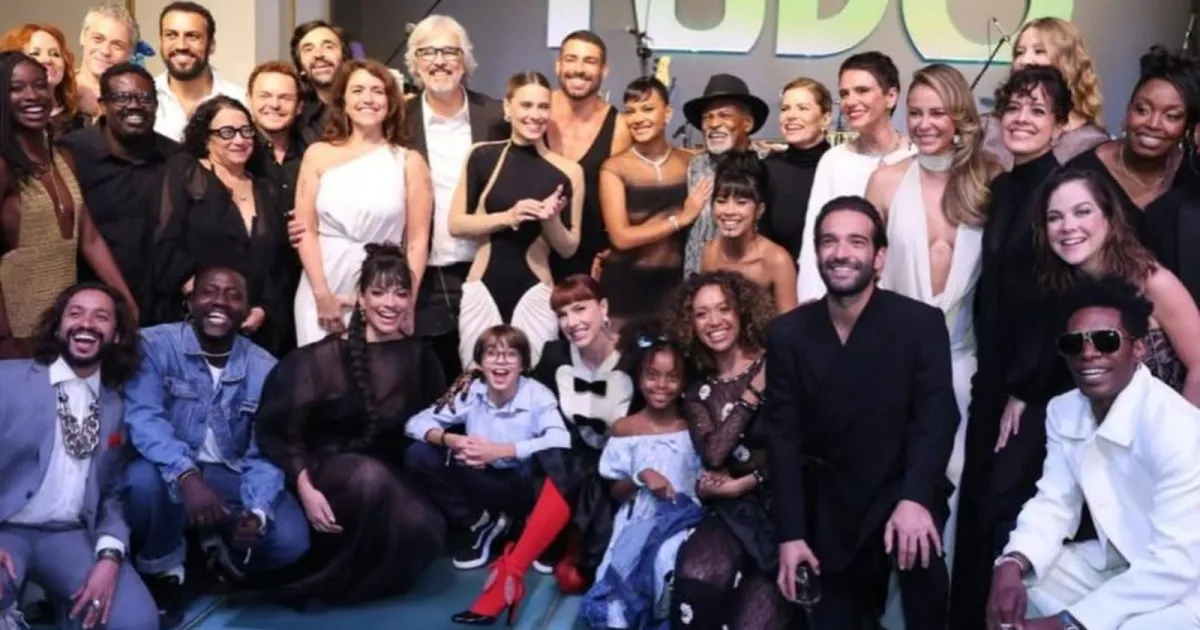 Autora de "Vale Tudo" ignora Taís Araújo em post com elenco e web detona