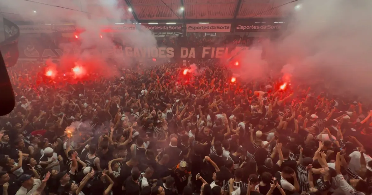 Copa do Brasil: Veja reação na quadra da Gaviões após gol de Yuri Alberto