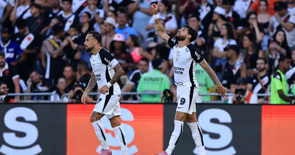 Corinthians quebra jejum de oito anos ao levantar taça da Copa do Brasil