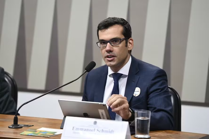 Correios descartam privatização e rombo pode chegar a R$ 23 bi