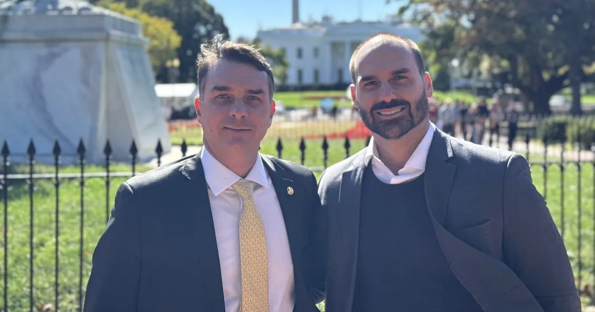 Flávio e Eduardo Bolsonaro participarão de evento com Netanyahu