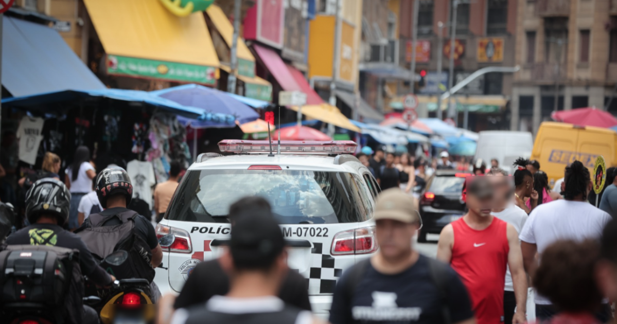 PM reforça policiamento na região central de SP durante período de compras