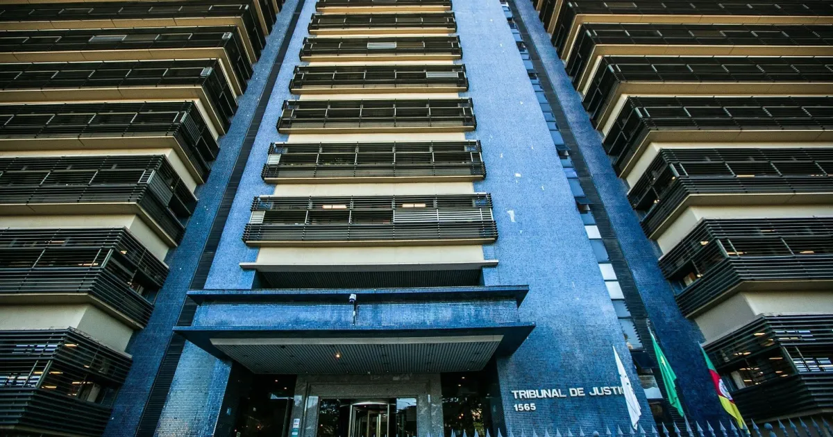 Preso por estupro de filha no RS é absolvido após vítima admitir que mentiu