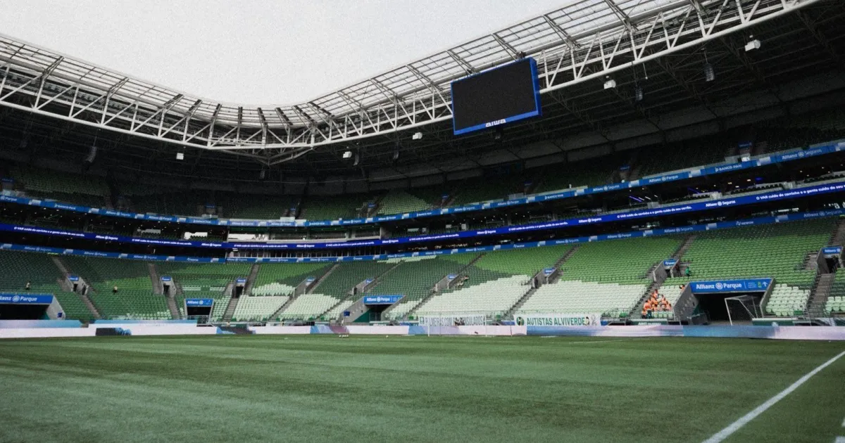 Responsável pelo gramado do Palmeiras cita clubismo em debate do sintético