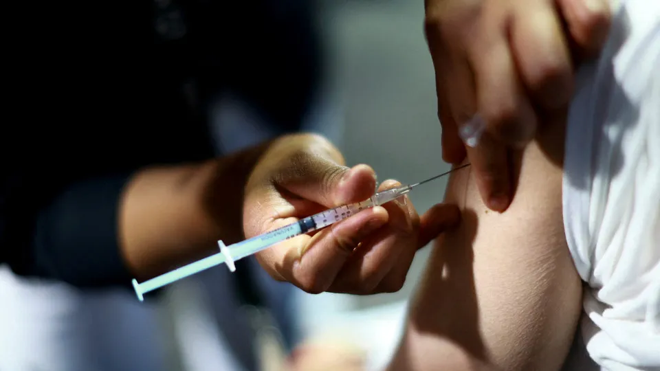 Sarampo volta a avançar no mundo e Brasil reforça alerta