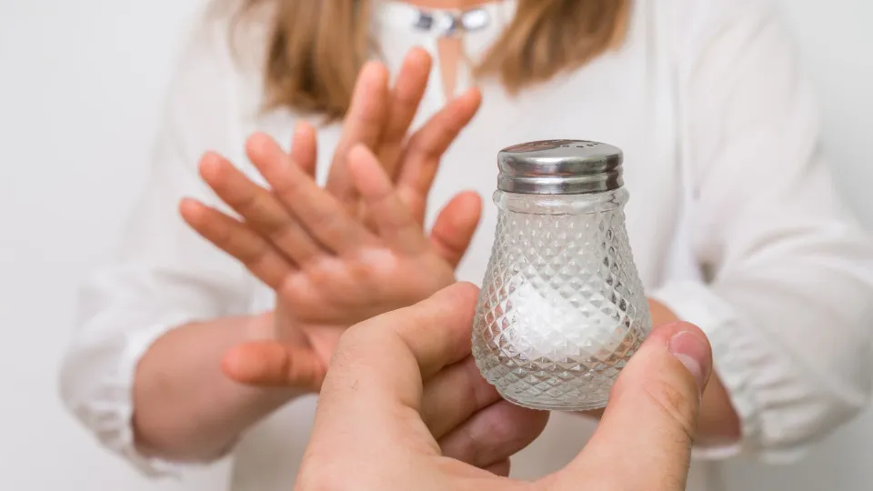 Troque o sal por um aliado poderoso: mais sabor e benefícios para o corpo