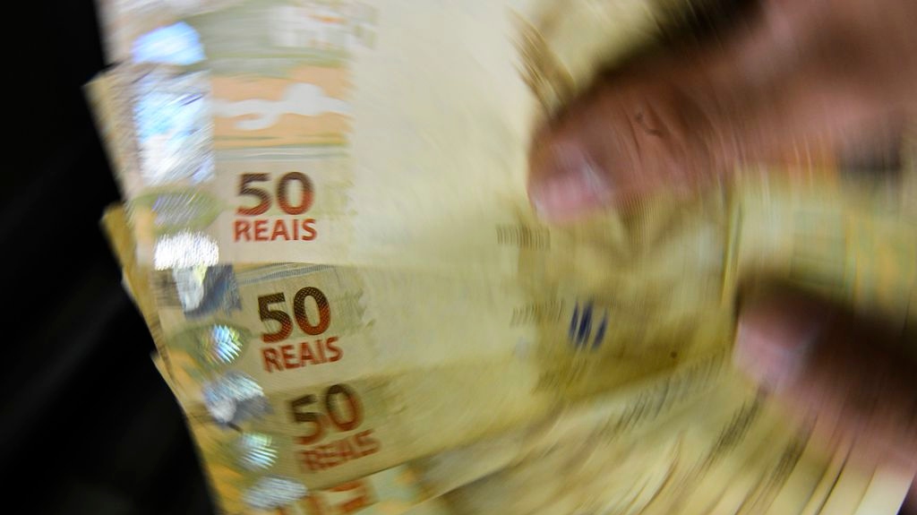 prévia da inflação fecha o ano em 4,4% próximo ao teto da meta