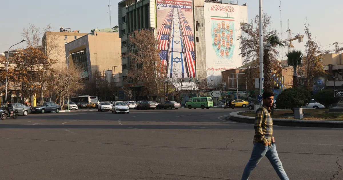 Algumas chamadas internacionais e mensagens voltam a funcionar no Irã