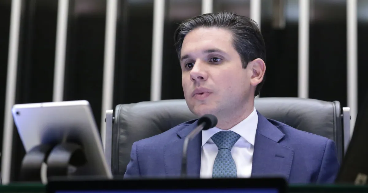 Após rompimento, Hugo Motta indica trégua com Lindbergh