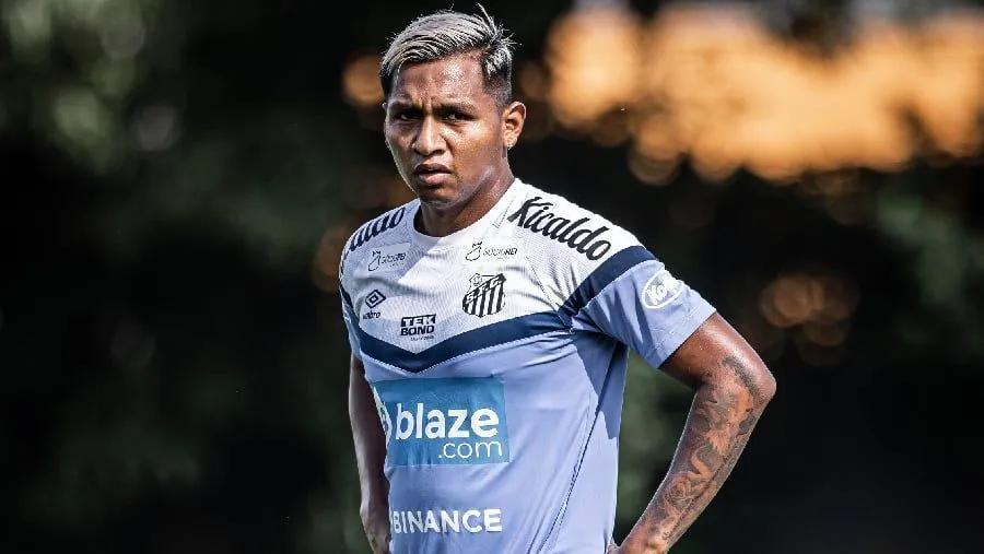 Atacante não se reapresenta, notifica o Santos e pede rescisão de contrato