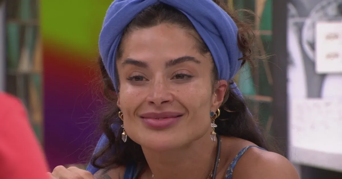 BBB 26: saiba por que Aline Campos usa lenços na cabeça diariamente