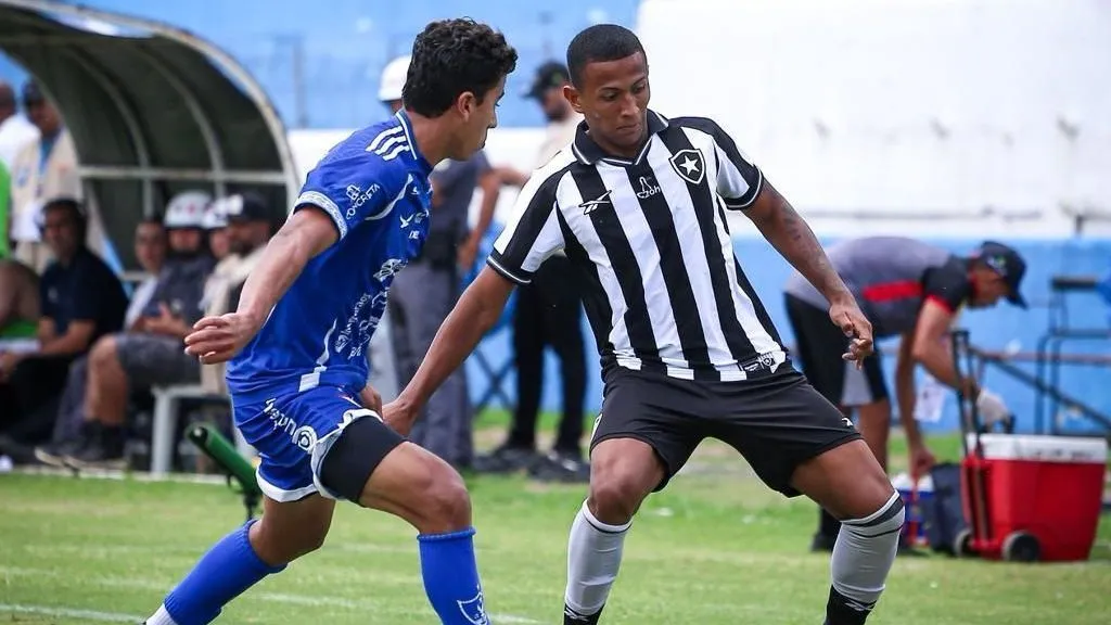 Botafogo marca no fim e estreia com vitória na Copinha