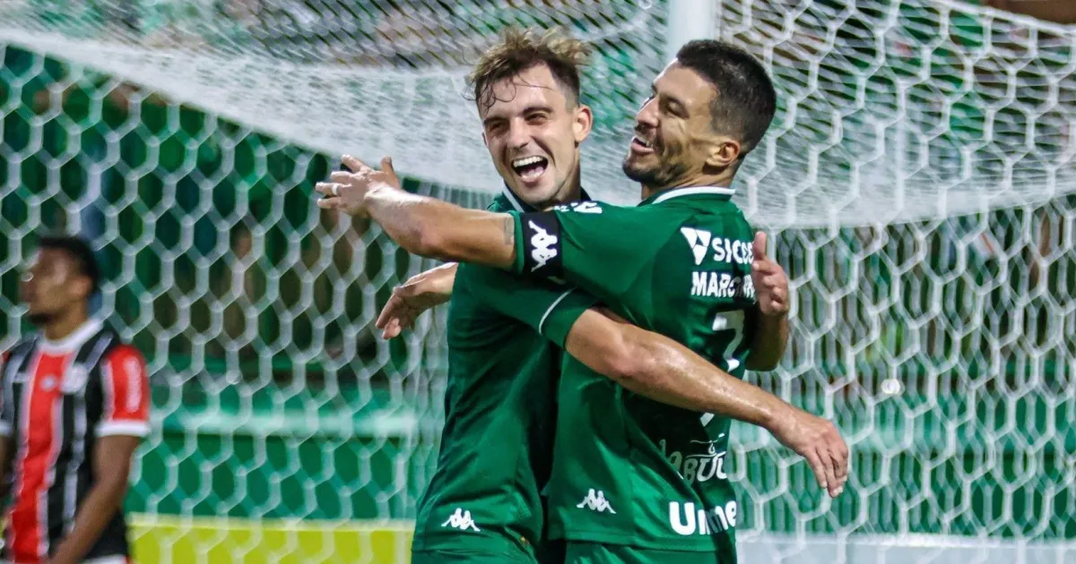 Chapecoense atropela Joinville e sacramenta classificação no Catarinense