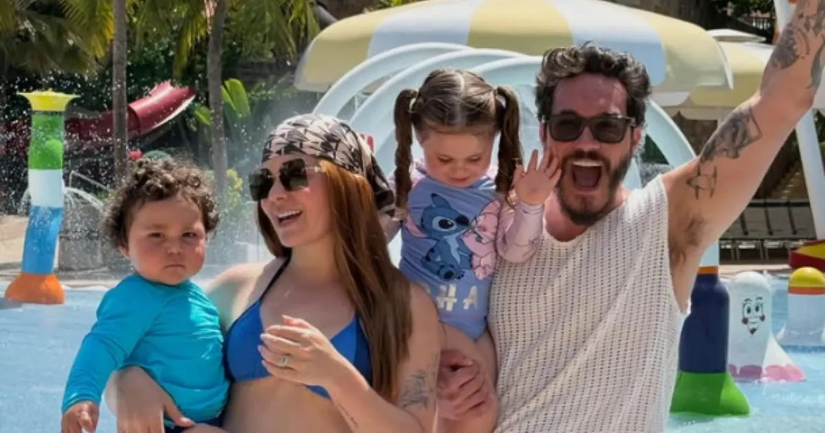 Eliezer comemora aniversário em família em parque aquático no Ceará