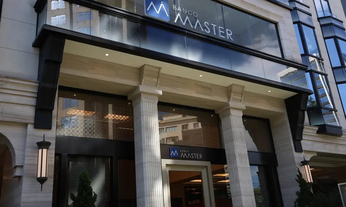 FGC inicia pagamento do Banco Master: veja datas e valores