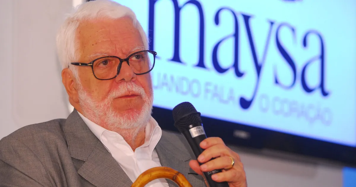 Famosos lamentam morte de Manoel Carlos: "Eternamente grata"