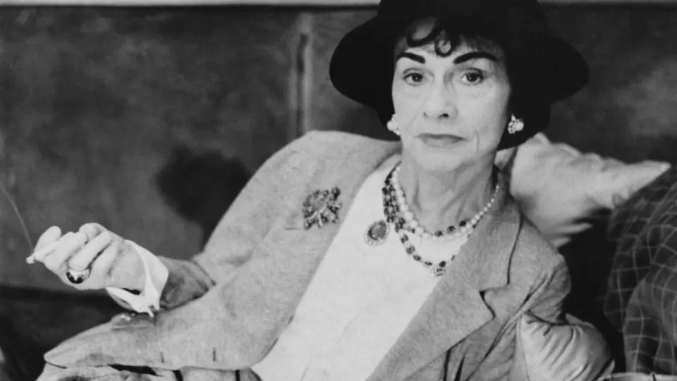 Genial, espiã ou oportunista? A impressionante e misteriosa história de Coco Chanel