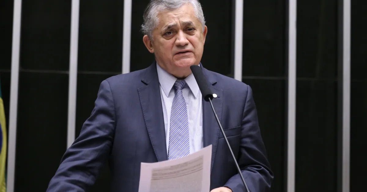 Guimarães defende substituir Derrite na relatoria do PL Antifacção