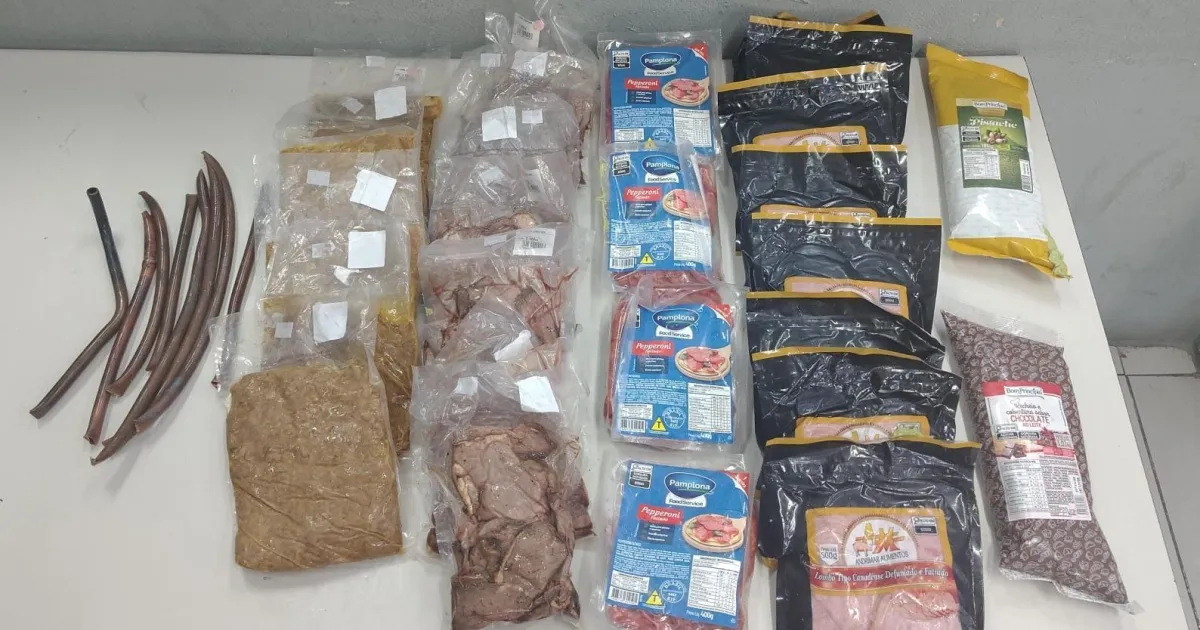 Homem é preso após invadir pizzaria e furtar pepperoni e pistache