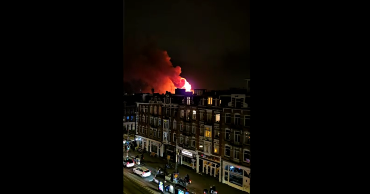 Incêndio atinge igreja histórica de Amsterdã durante o Ano novo