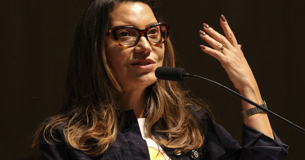 Janja lamenta assédio no BBB: "Naturalização da violência de gênero"