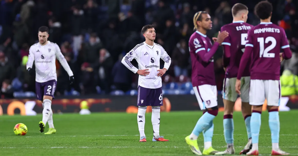 Manchester United empata com o Burnley e mantém clima de frustração