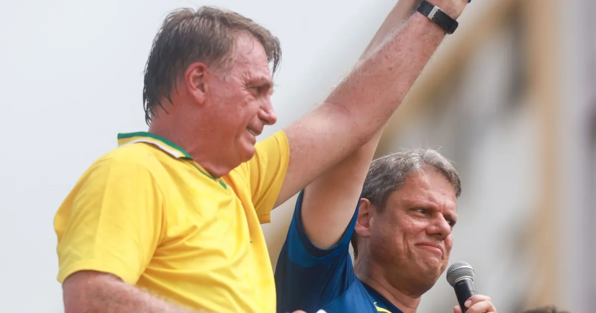 Moraes autoriza Tarcísio a visitar Bolsonaro na quinta-feira (22)