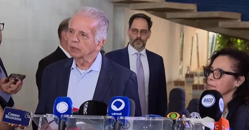 Múcio: Há muita informação desencontrada, mas fronteira está "tranquila"