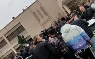 Necrotério no Irã reúne corpos de manifestantes mortos em protestos