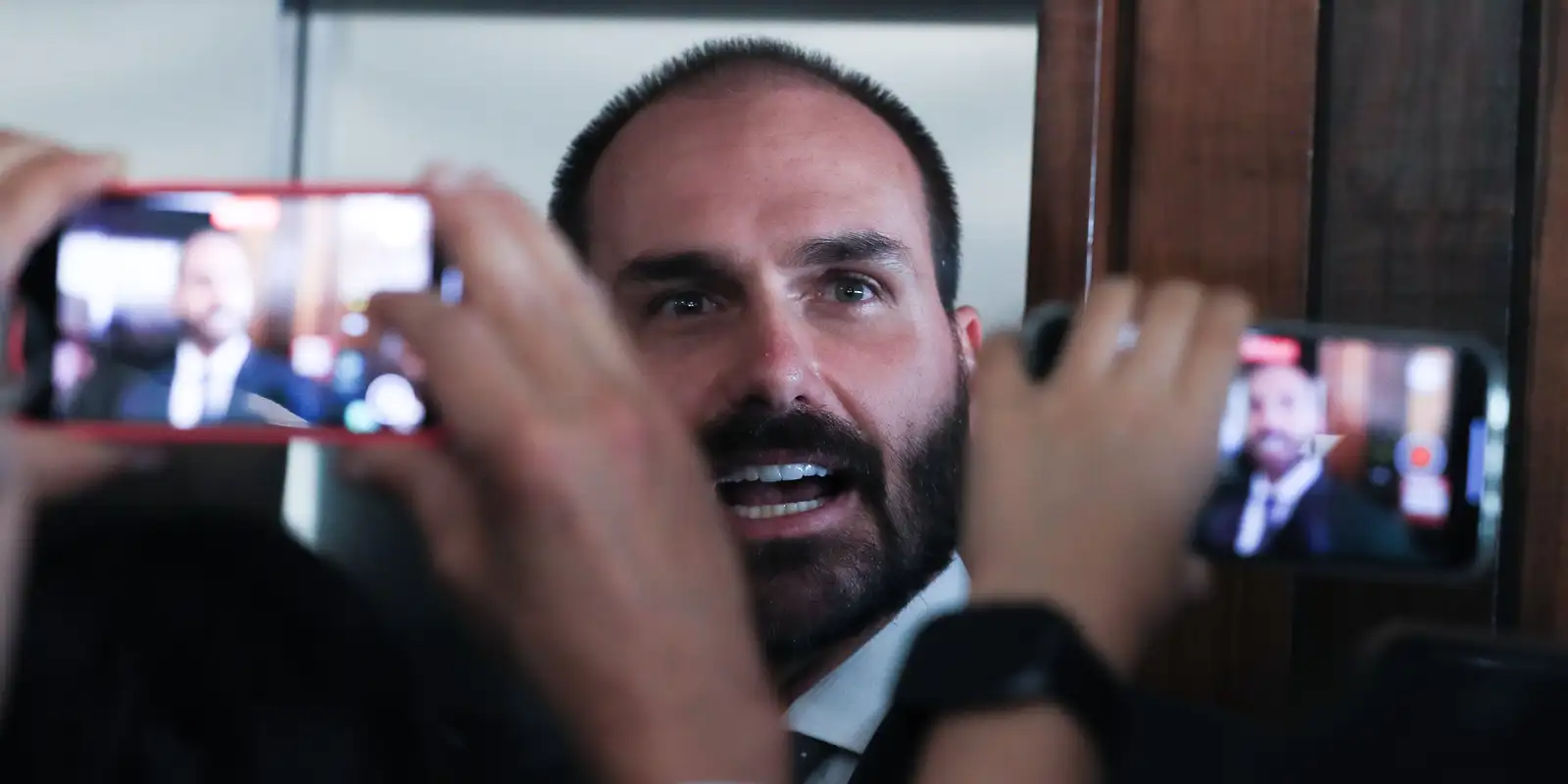 PF determina retorno imediato de Eduardo Bolsonaro a cargo de escrivão