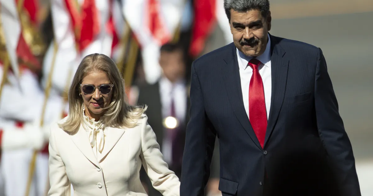 Saiba quem é Cilia Flores, esposa de Maduro, capturada após ataque dos EUA